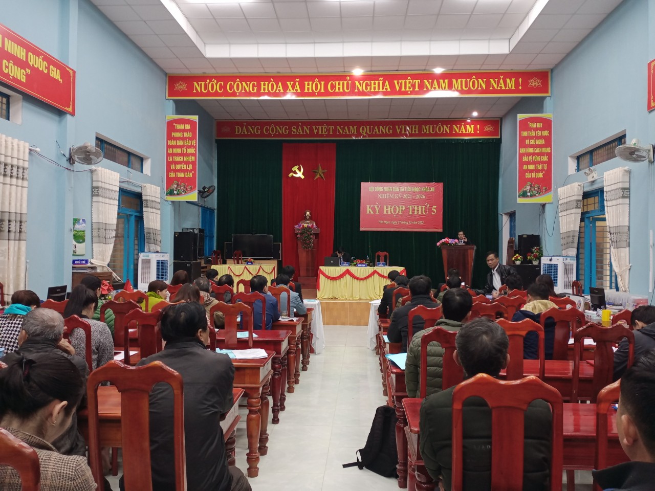 Hội đồng nhân dân xã Tiên Ngọc tổ chức kỳ họp cuối năm 2022